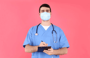 врач готовый к процедуре кодирования от алкоголизма торпедо